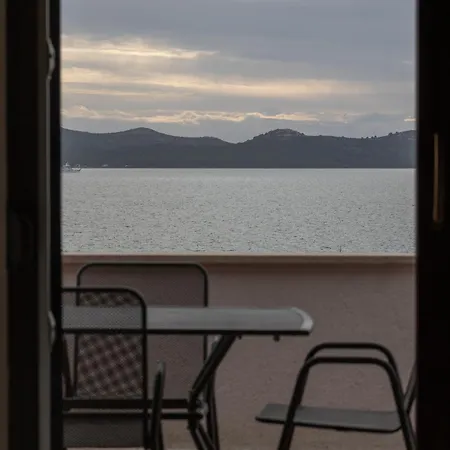 Blue Horizon By Anica Apartamento